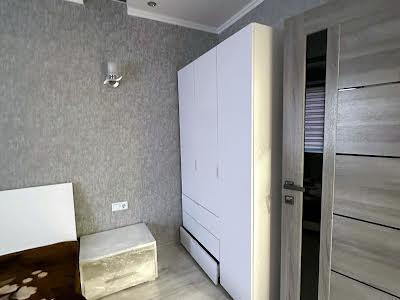 квартира за адресою Андрія Мельника вул., 10
