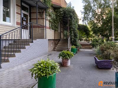 квартира по адресу Урловская ул., 16/37