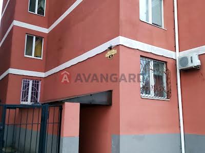 комерційна за адресою Кобзаря бульв., 3