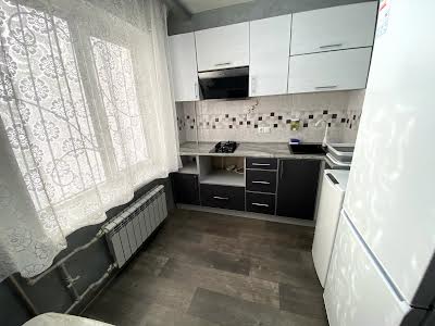 квартира за адресою Автозаводська, 8