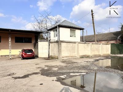 комерційна за адресою Романа Шухевича пров., 108