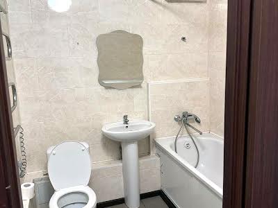 квартира за адресою Софії Русової вул., 7