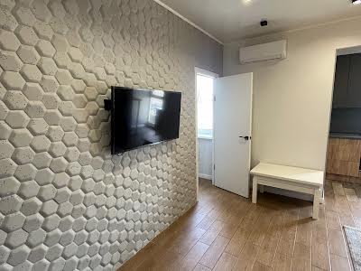 квартира за адресою Степана Рудницького вул. (Академіка Вільямса), 6