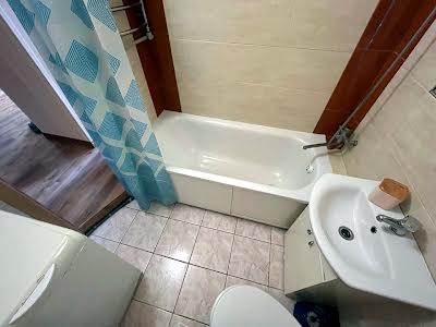 квартира за адресою Кривий Ріг, Центральний вул. (Лермонтова), 40