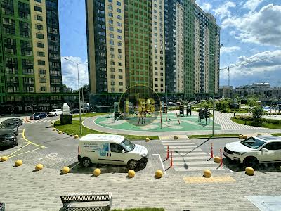 квартира за адресою Михайла Максимовича вул. (Онуфрія Трутенка), 32-Б
