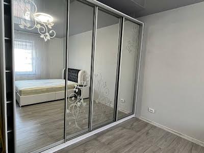 квартира за адресою Мельника, 10