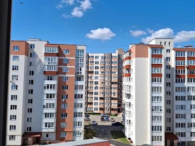 квартира за адресою Тролейбусна вул., 5д