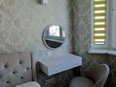 квартира по адресу Драгоманова ул., 4а