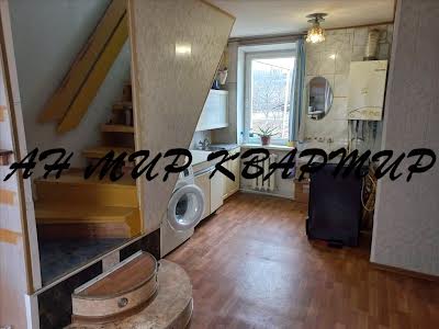 будинок за адресою Героїв Крут вул., 23