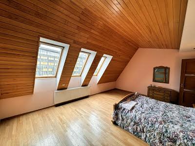 квартира по адресу Новаковского ул., 8