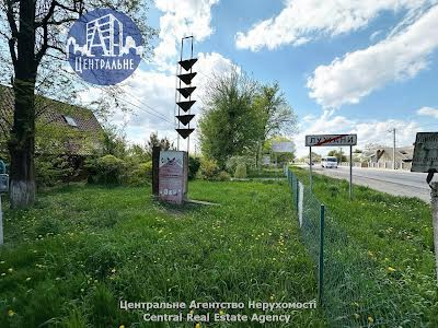 комерційна за адресою Садова, 2А