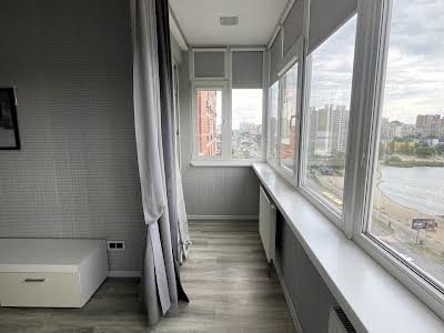 квартира за адресою Ревуцького вул., 9