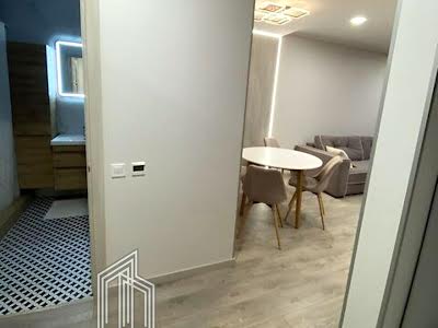 квартира за адресою Зарічна вул., 2