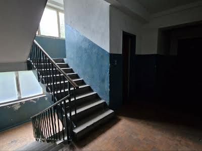 квартира за адресою Академіка Глушкова просп., 32