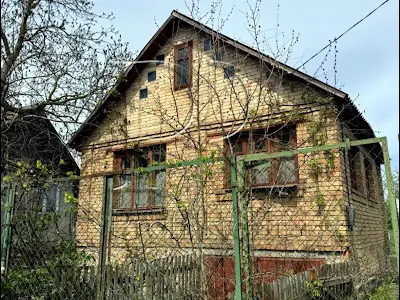 будинок за адресою с. Рожни, Південна вулиця, 10