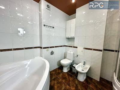 квартира за адресою Старонаводницька вул., 4-В