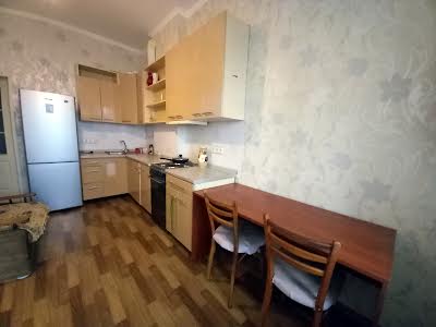 квартира по адресу Радунская ул., 2/18