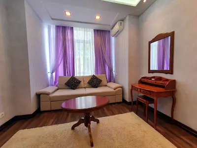 квартира по адресу Французский бульв., 22