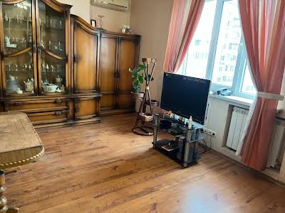 квартира за адресою Автозаводська вул., 7-Б