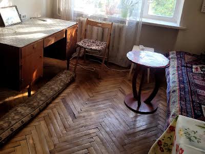 квартира за адресою Василя Кучера вул., 6