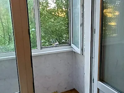 квартира за адресою Леоніда Каденюка просп. (Юрія Гагаріна), 18