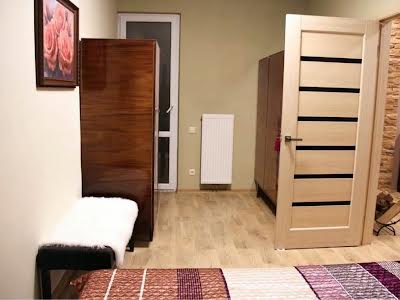 квартира за адресою Роксоляни вул., 10