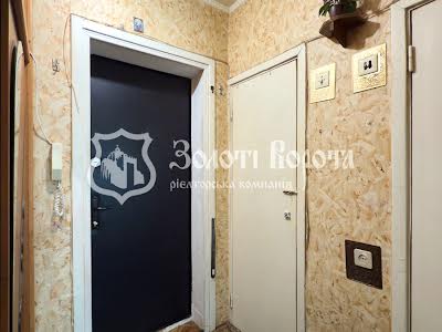 квартира за адресою Симиренка вул., 18а