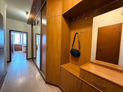 квартира по адресу Анны Ахматовой ул., 45