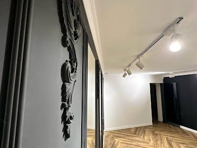 коммерческая по адресу Подсолнуховая ул., 20а