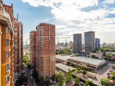 квартира за адресою Євгена Коновальця вул. (Щорса), 32-Б