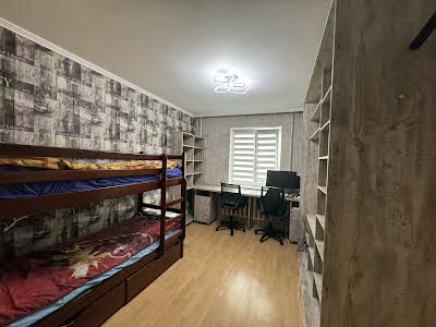 квартира по адресу Кармелюка ул., 8