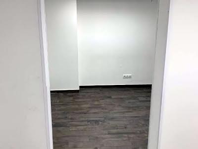 комерційна за адресою данкевича, 8