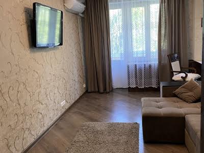 квартира за адресою Ушинського вул., 13