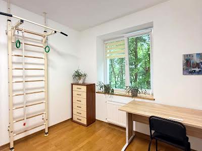квартира за адресою Жасминова вул., 5б