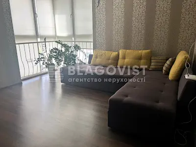 квартира по адресу Драгоманова ул., 2-А