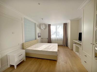 квартира по адресу Авиаконструктора Игоря Сикорского ул. (Танковая), 1-Б