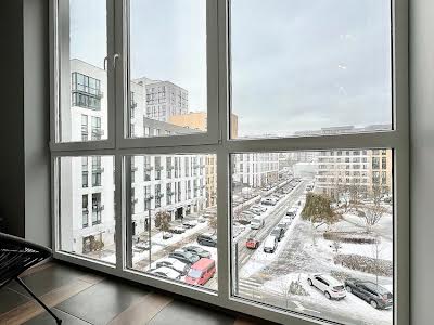 квартира за адресою Салютна вул., 2Б