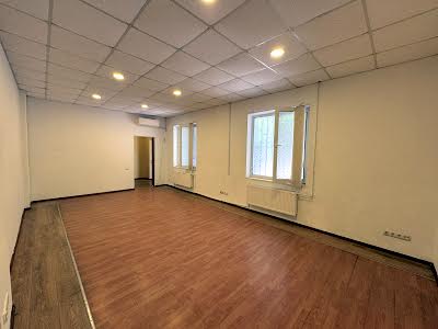 комерційна за адресою Сабанський пров., 1