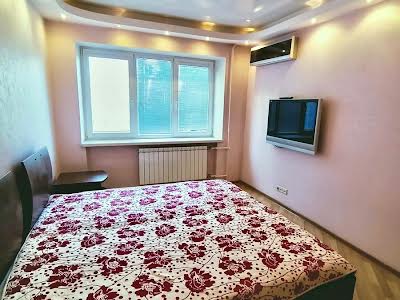 квартира за адресою Михайла Бойчука вул. (Кіквідзе), 13-В