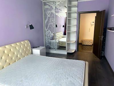 квартира за адресою Регенераторна вул., 4 к2-3
