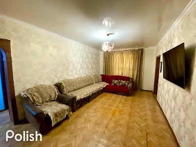 квартира за адресою Бажова вул., 8