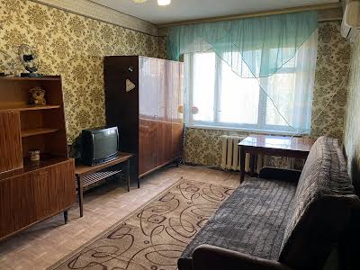квартира за адресою Ореста Левицького вул. (Академіка Курчатова), 25/37