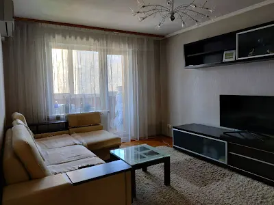квартира за адресою Академіка Доброхотова вул., 15