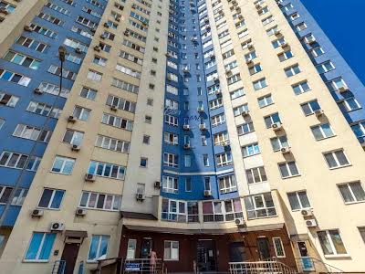 квартира по адресу Академика Глушкова просп., 9-В