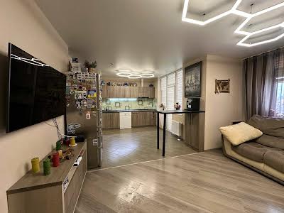 квартира за адресою Драгоманова вул., 2