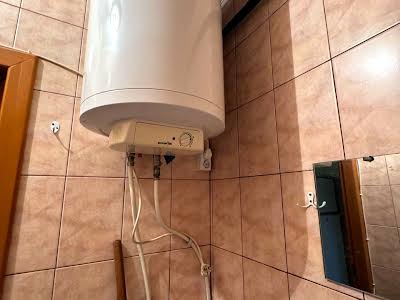 квартира за адресою Космонавтів вул., 44