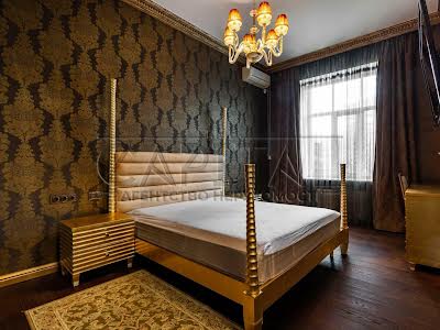 квартира по адресу Банковая ул., 3