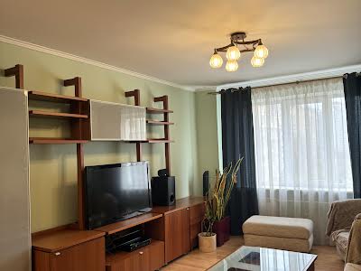 квартира за адресою Микільсько-Слобідська вул., 4