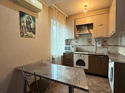 квартира за адресою Олександра Поля просп. (Кірова), 94б