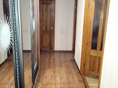 квартира за адресою Академіка Корольова вул., 63